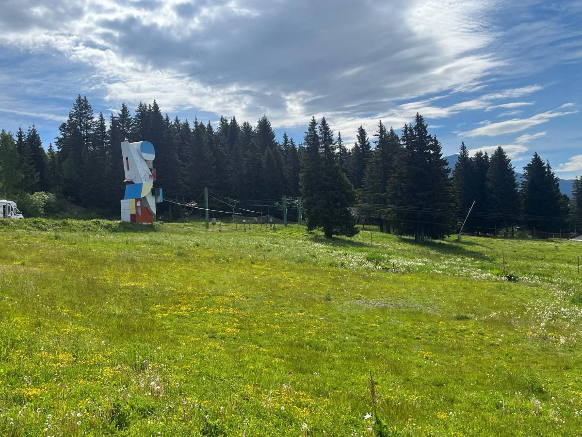 8 Personnes Au Pied Des Pistes *