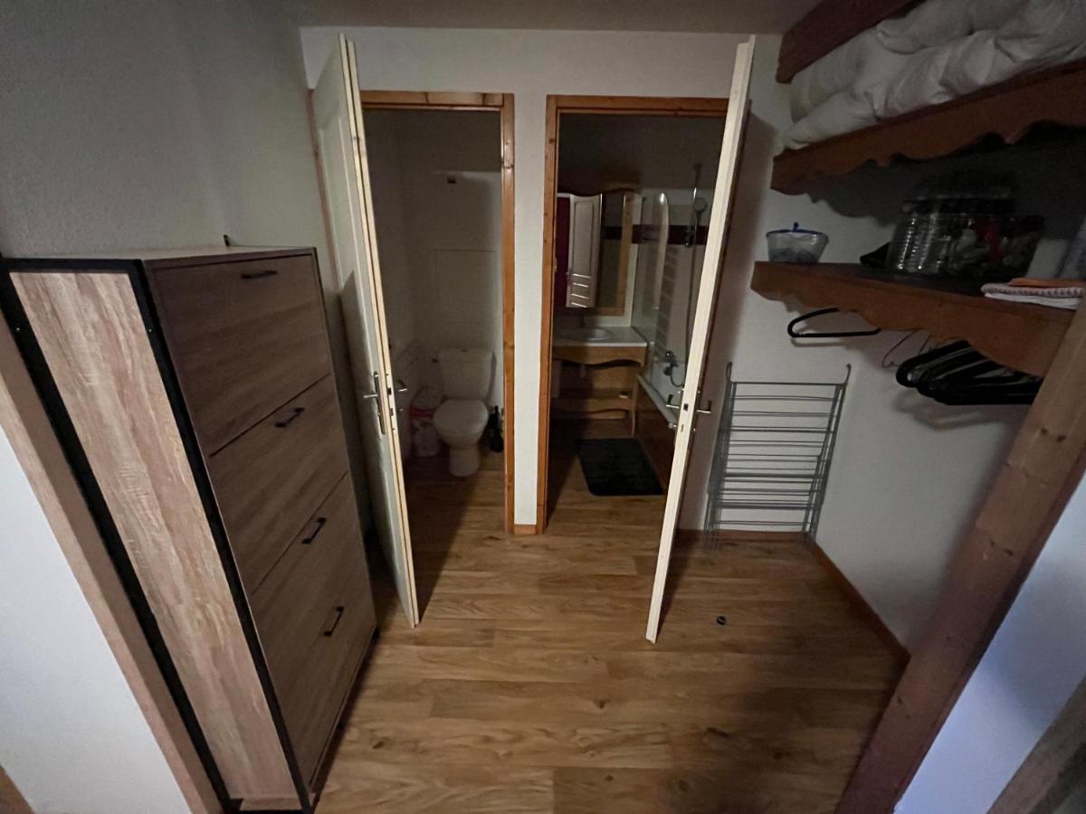 8 Personnes Au Pied Des Pistes